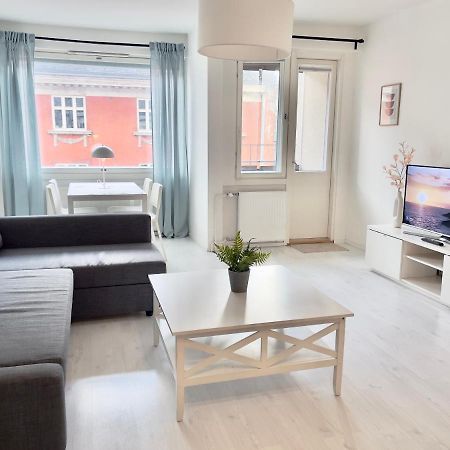 Lovely Central Apartment Helsinki Exterior foto